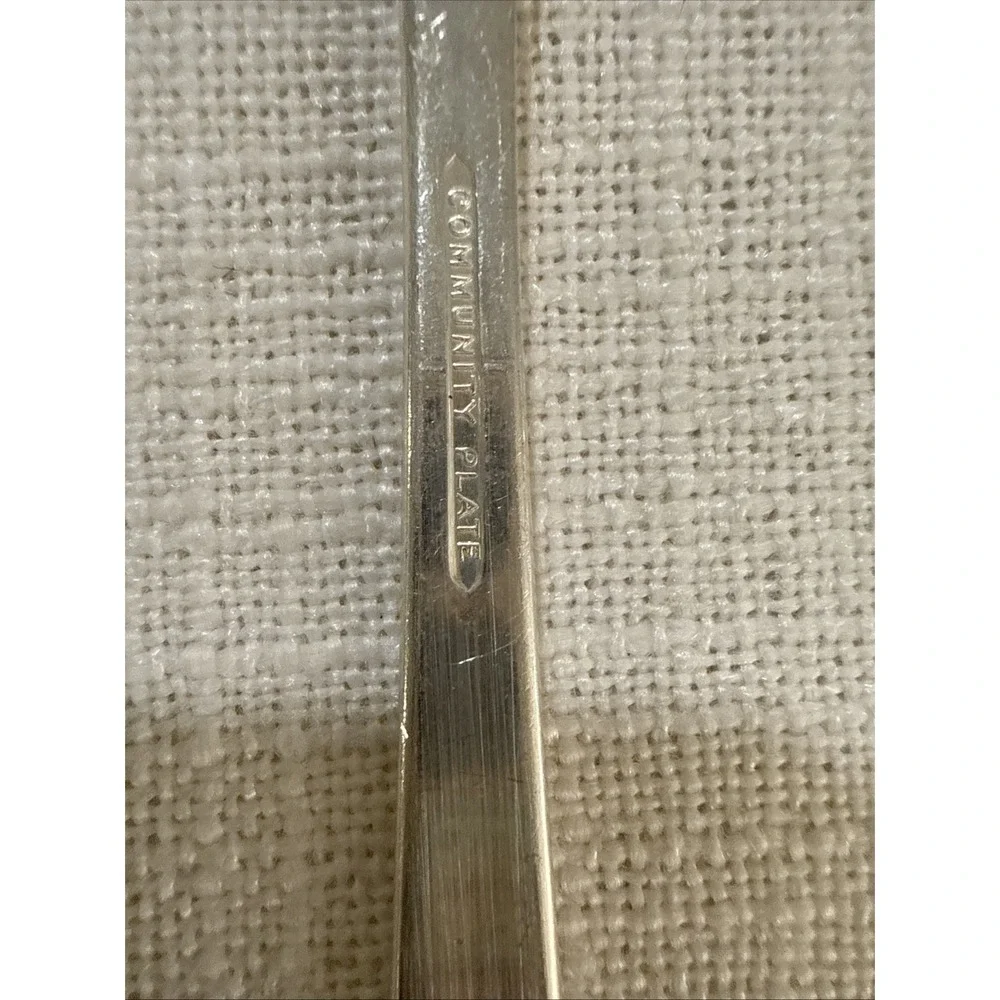 Vintage Oneida Community Silver Coronation 1936 Silverplate 1 Oval Soup Spoon 7